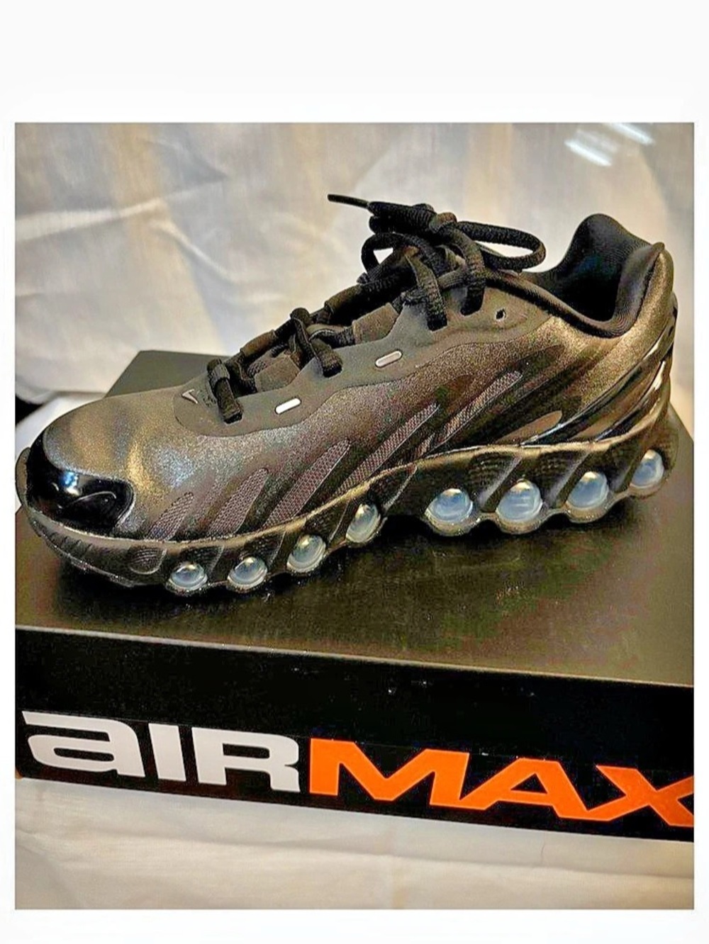 Nike Air Max Dn8 Black Sneakers US 6
